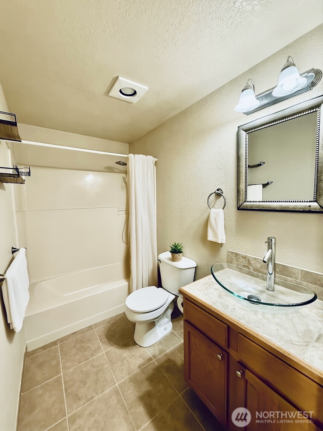 14344 N Stone Avenue 32