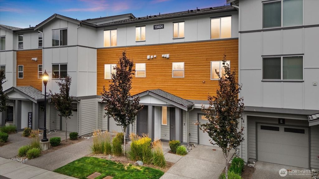Photo of 19404 36th Avenue SE #D, Bothell, WA 98012 (MLS # 2417179)