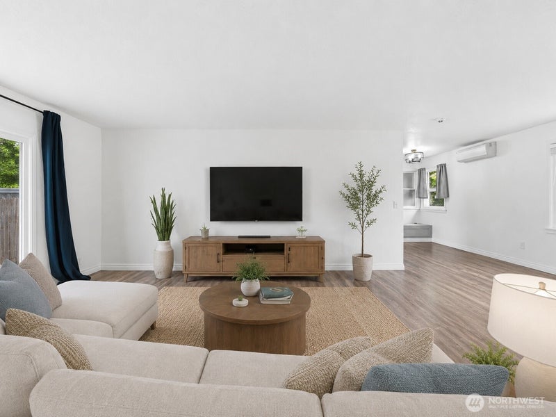 2227 Sidney Avenue