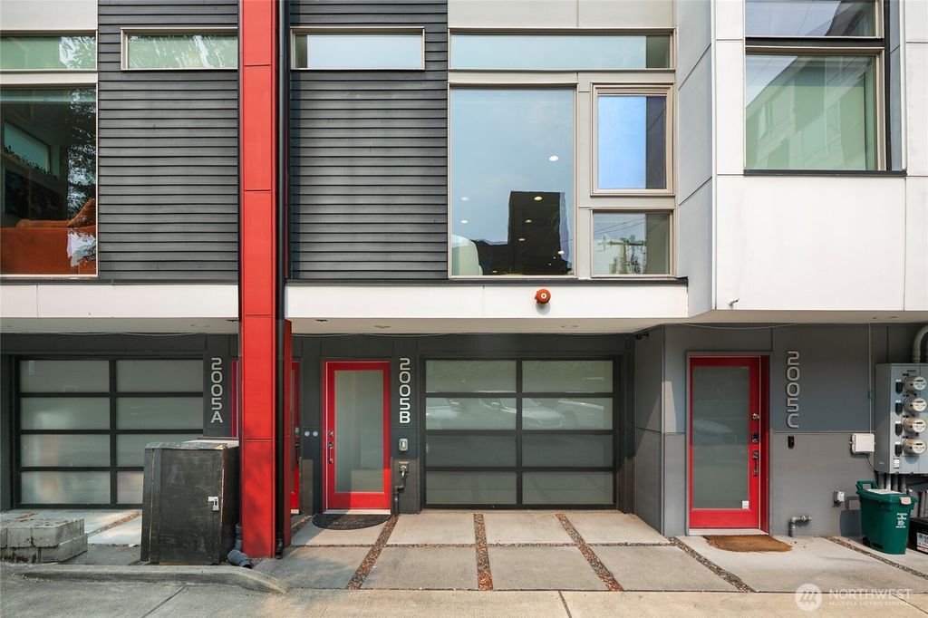 Photo of 2005 E Denny Way #B, Seattle, WA 98122 (MLS # 2466291)