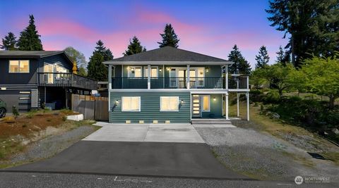 Photo of 20916 3rd Avenue S, Des Moines, WA 98198 (MLS # 2510758)