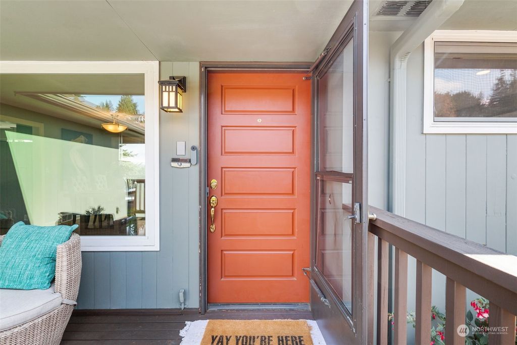 Photo of 7302 58th Avenue NE, Seattle, WA 98115 (MLS # 2166345)