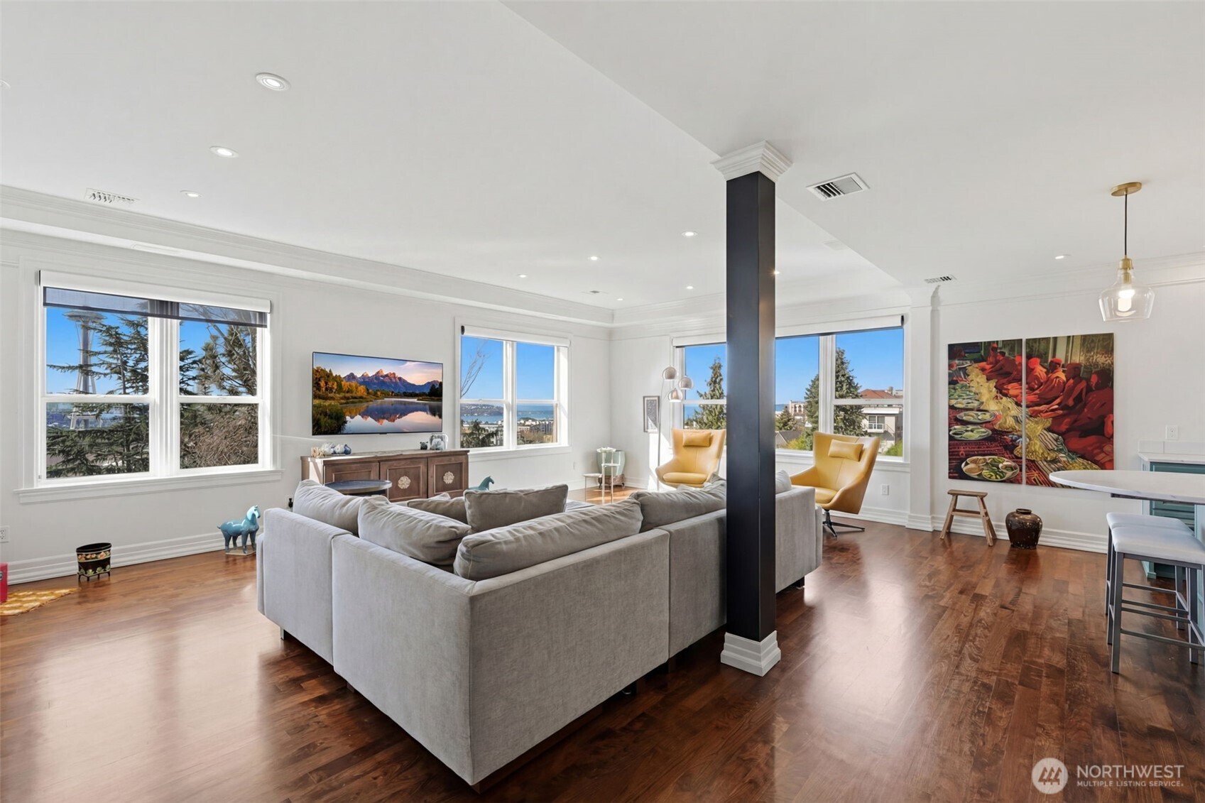 405 Prospect Street 300