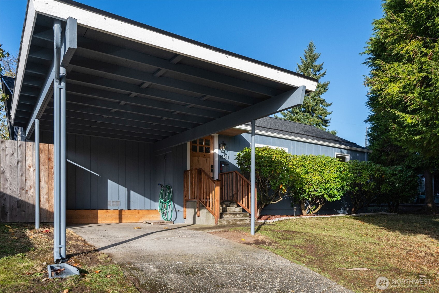 15511 10th Avenue NE