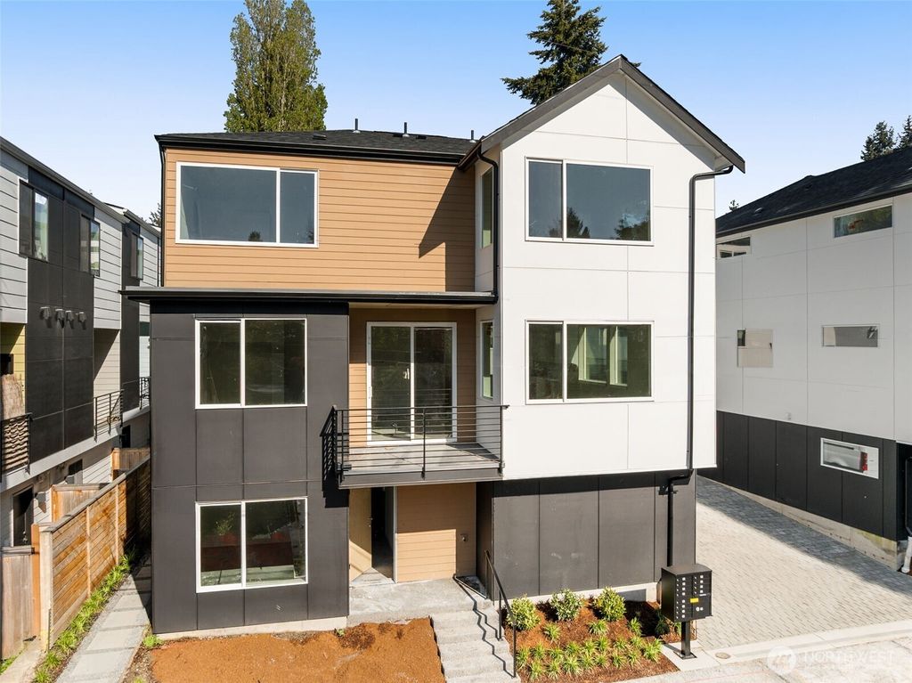 Photo of 18000 C 10th Avenue NE, Shoreline, WA 98155 (MLS # 2500429)