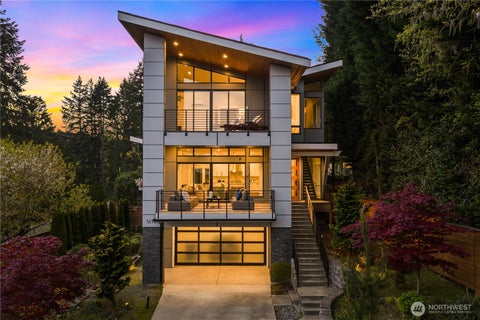 Photo of 16908 SE 34th Street, Bellevue, WA 98008 (MLS # 2581494)