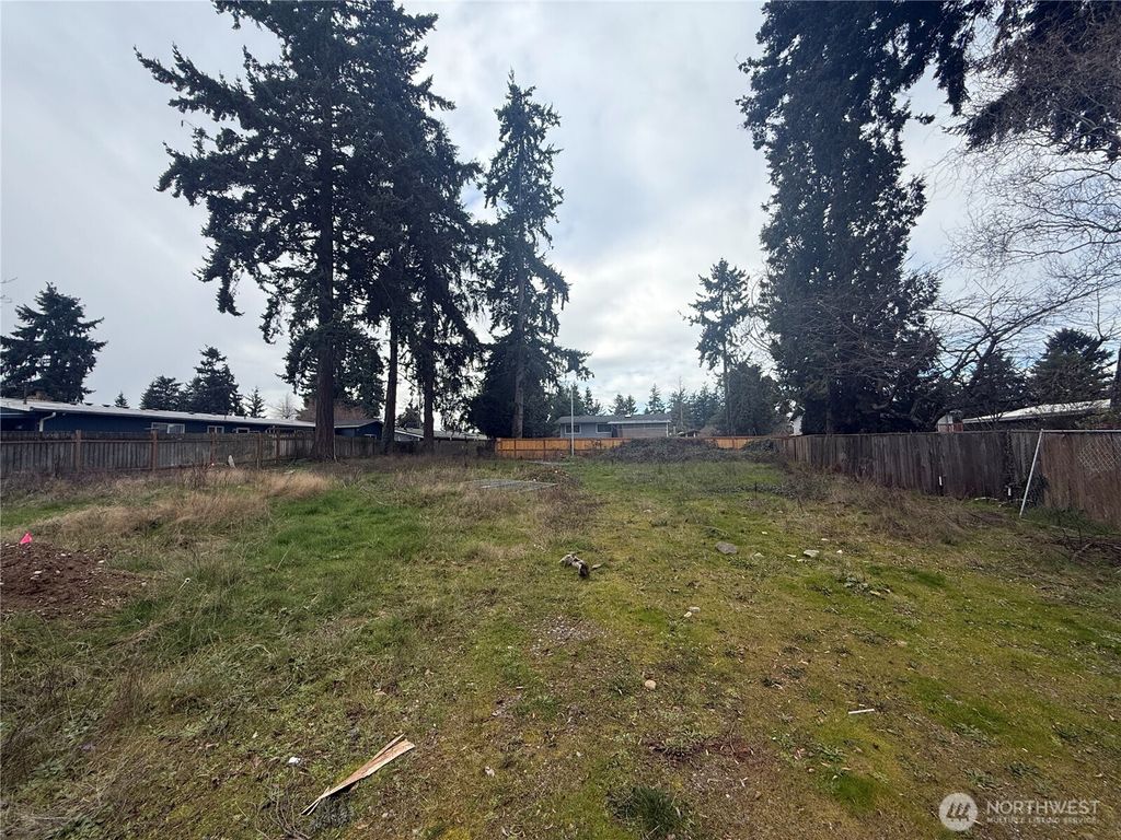 Photo of 20015 S 13TH Avenue, SeaTac, WA 98198 (MLS # 2486076)