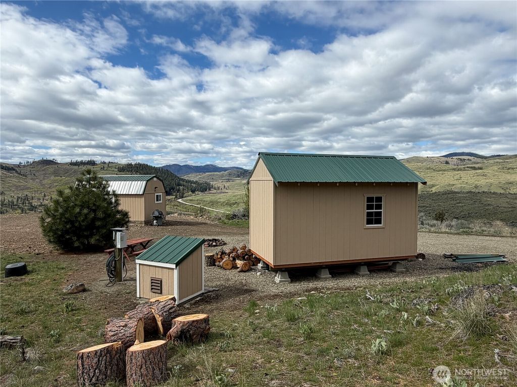 Photo of 0 Lot 4 Aspen Springs, Tonasket, WA 98855 (MLS # 2509137)