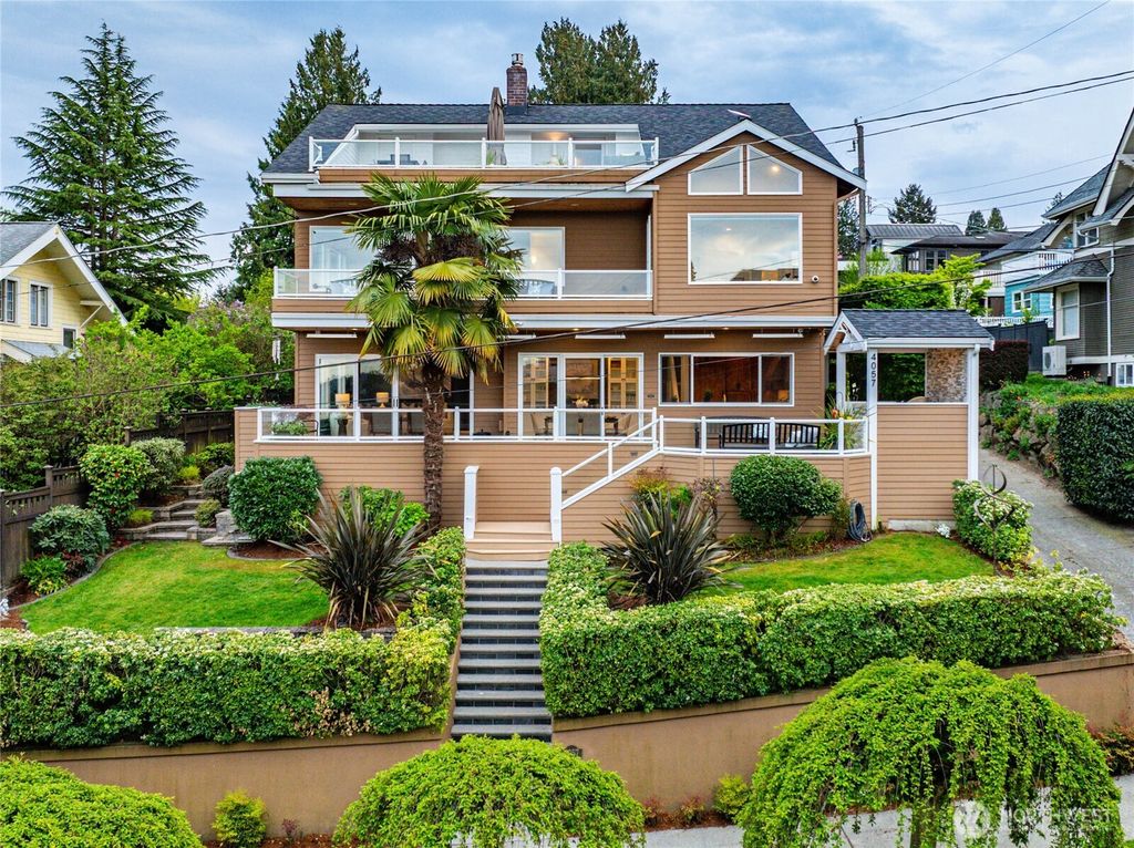 Photo of 4057 SW Holgate Street, Seattle, WA 98116 (MLS # 2511592)