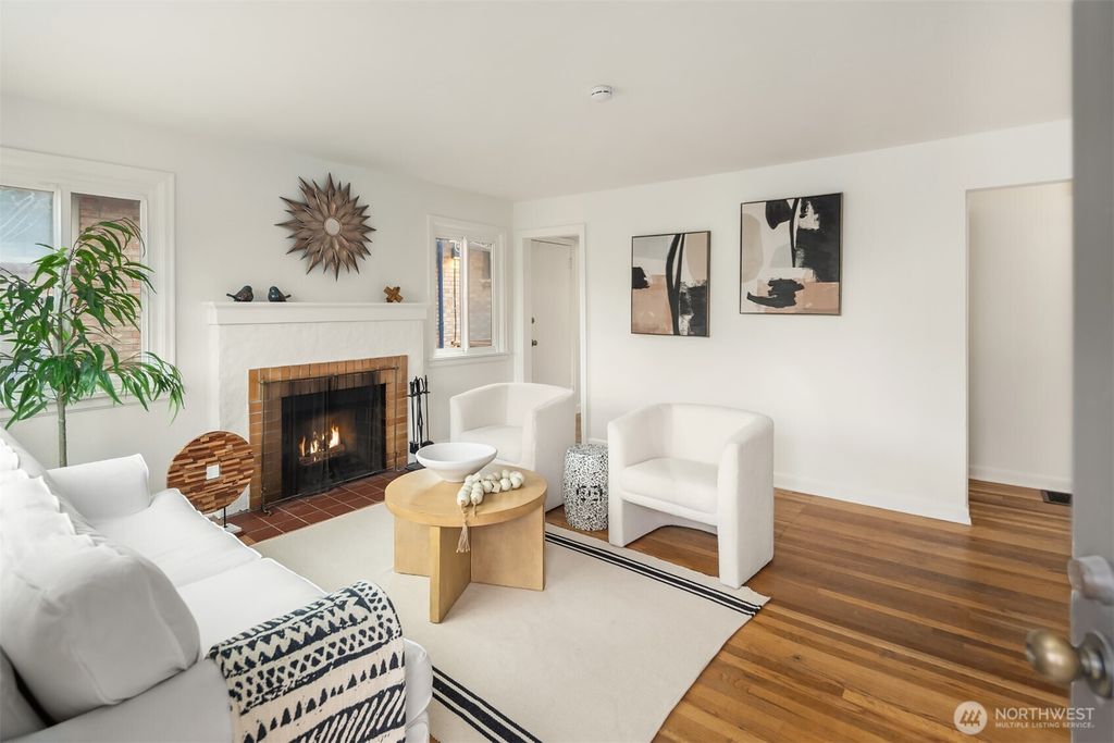 Photo of 7519 24th Avenue NW, Seattle, WA 98117 (MLS # 2443326)
