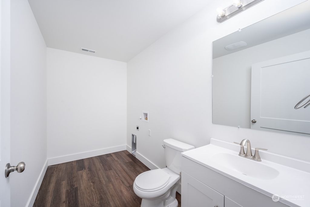 listing image 9369909514381519026