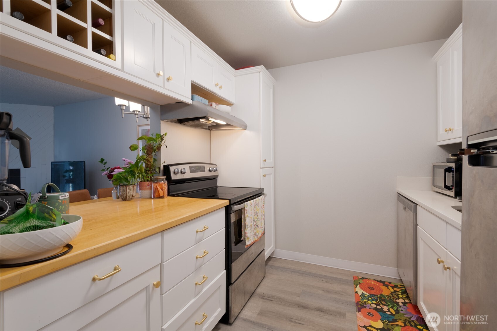 3430 I Street NE J101