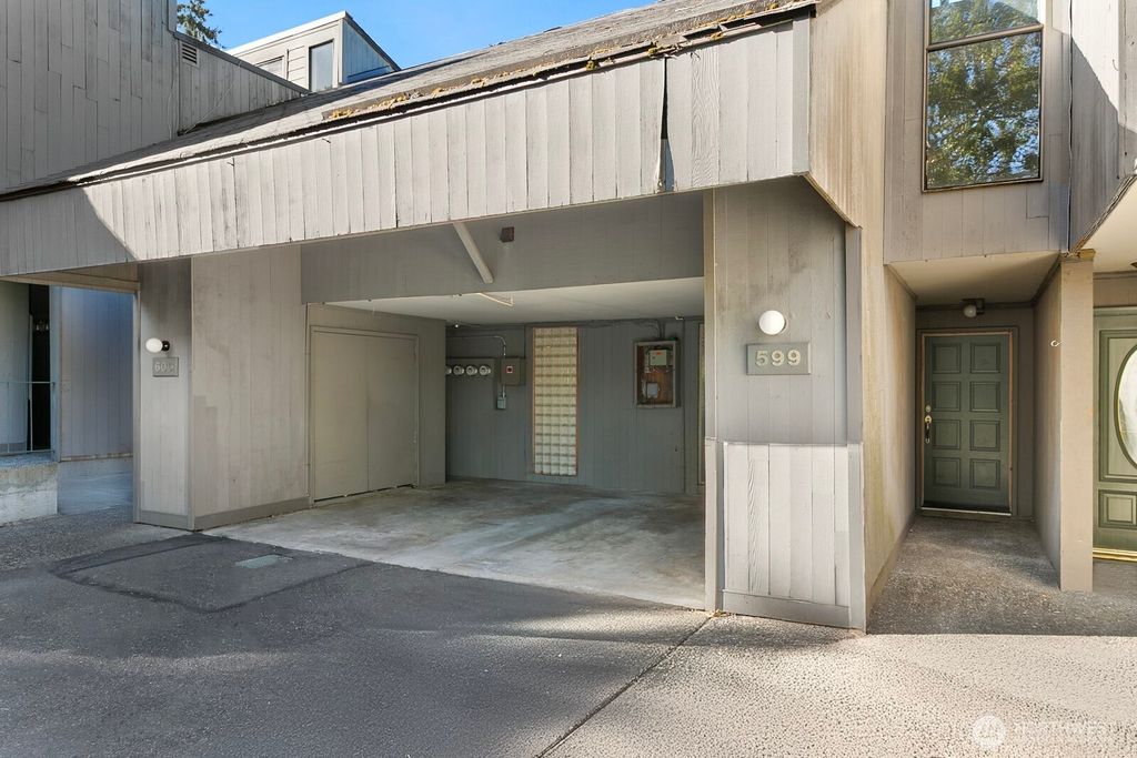 Photo of 13832 66th Street NE #599, Redmond, WA 98052 (MLS # 2436973)