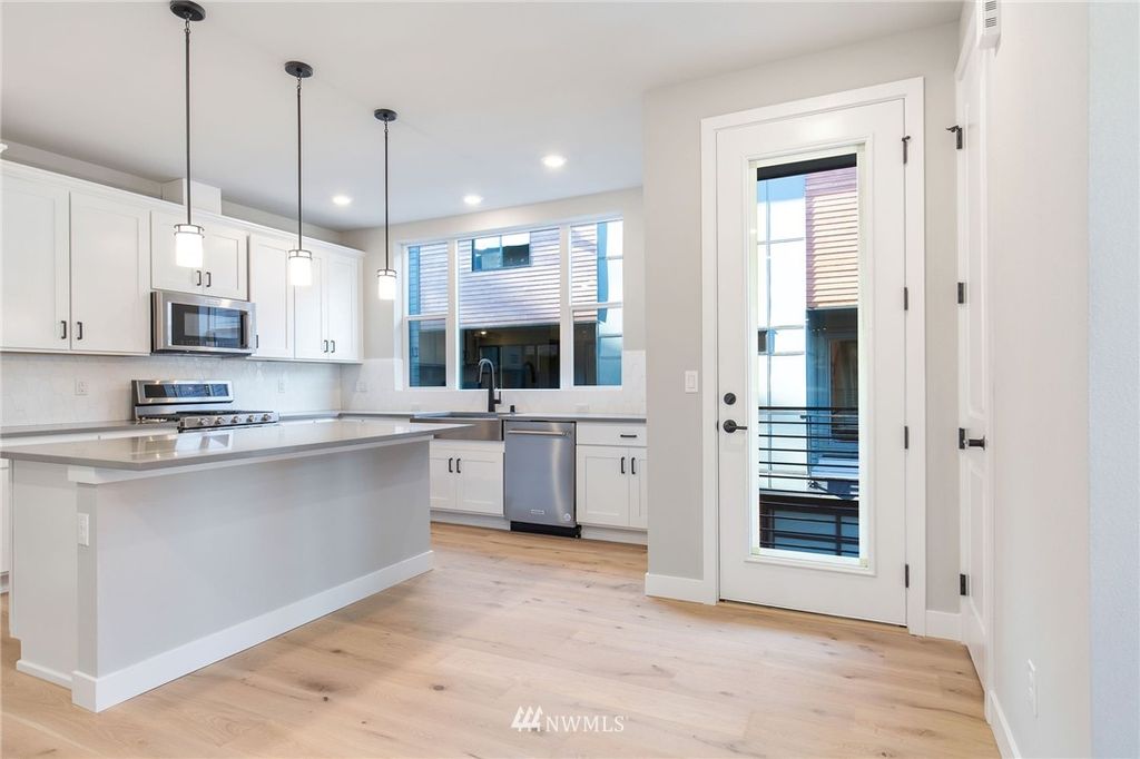 Photo of 2132 N 147th Street #E, Shoreline, WA 98133 (MLS # 1931264)