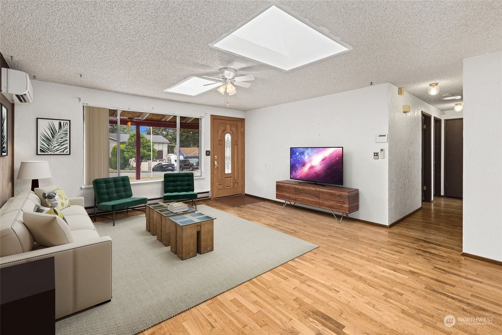 Photo of 16 222nd Street SW, Bothell, WA 98021 (MLS # 2002930)