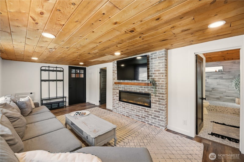 5552 Campbell Road