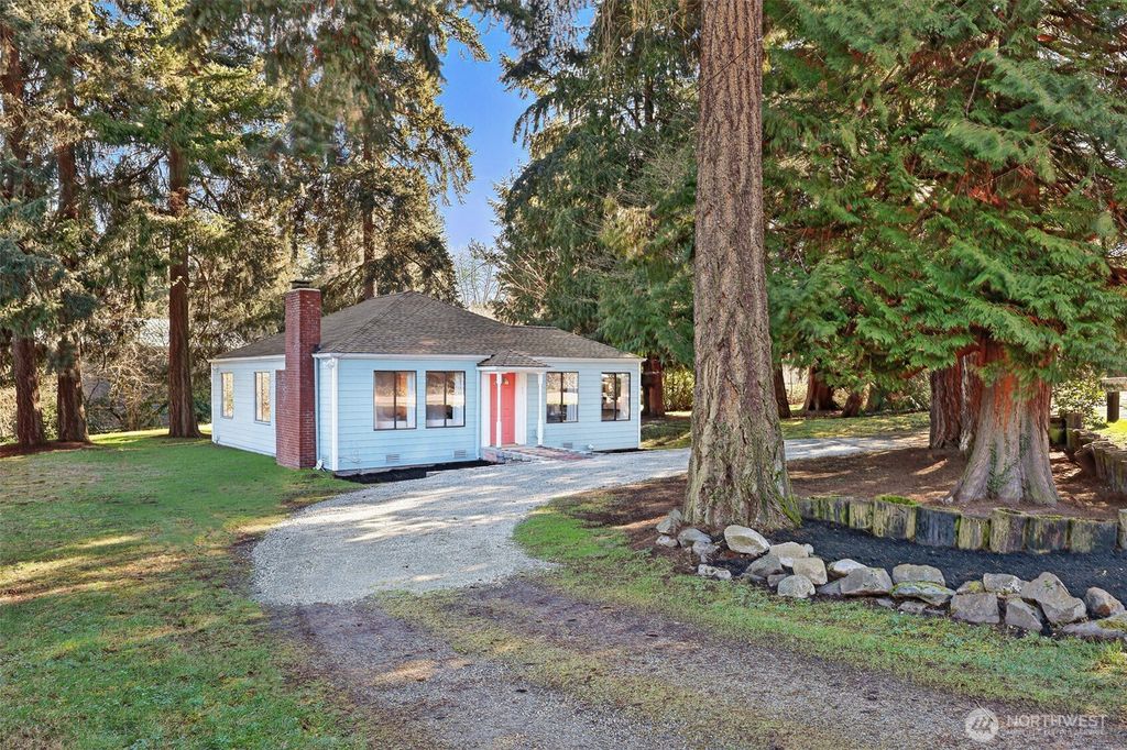 Photo of 11142 8th Place S, Seattle, WA 98168 (MLS # 2479022)