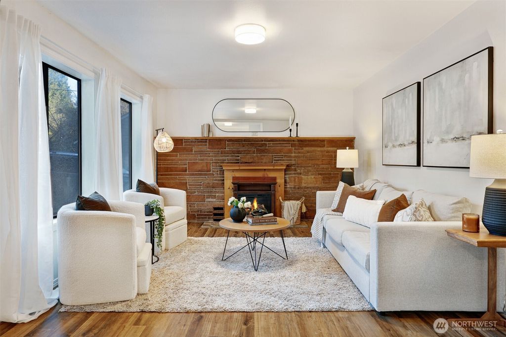 Photo of 11142 8th Place S, Seattle, WA 98168 (MLS # 2479022)