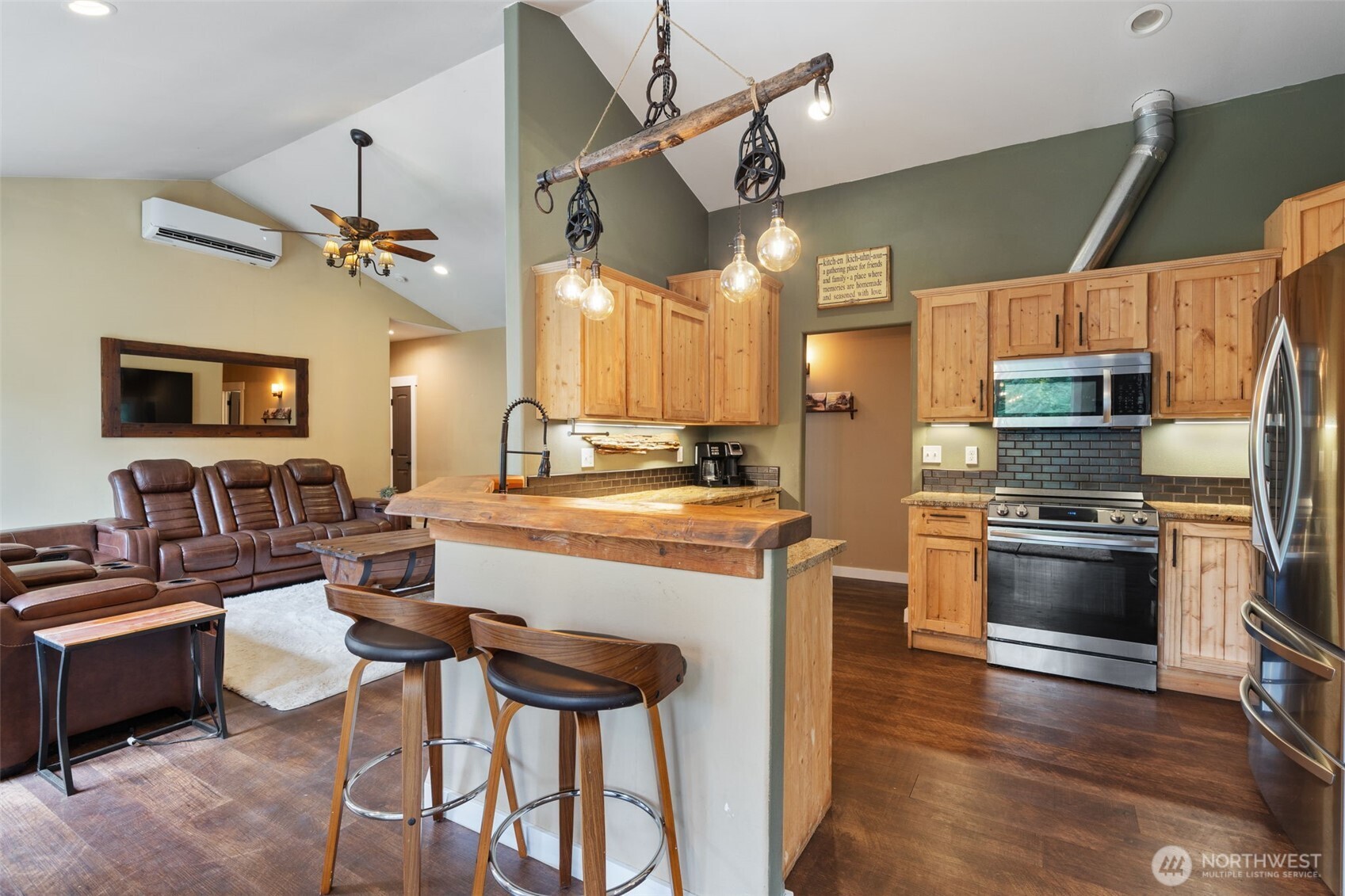 100 Thimbleberry Drive