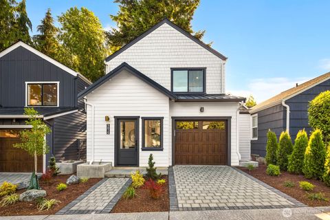 5615 43rd Avenue NE Seattle WA 98105