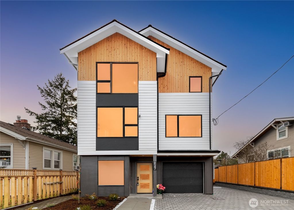 Photo of 6547 11th Avenue NW, Seattle, WA 98117 (MLS # 2460590)