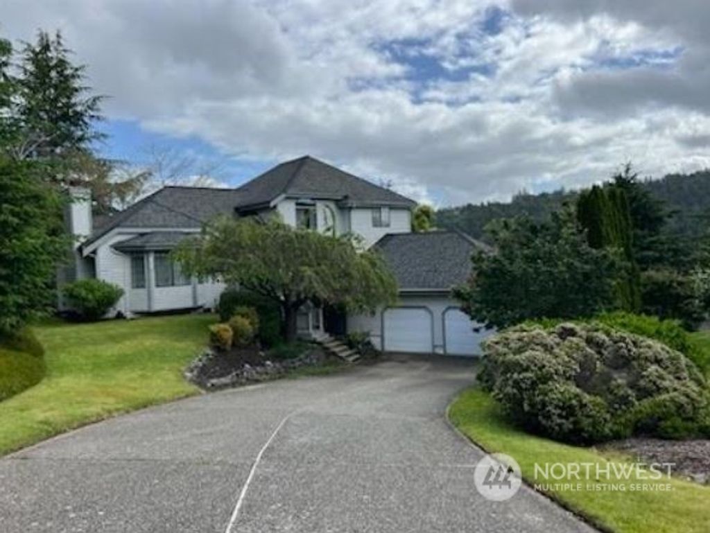 Photo of 12830 SE 84th Street, Newcastle, WA 98056 (MLS # 2251508)