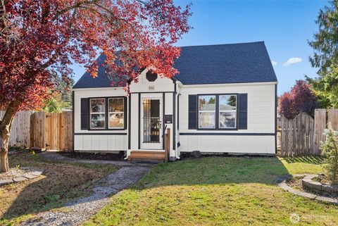 Photo of 506 Jackson Street, Centralia, WA 98531 (MLS # 2446998)