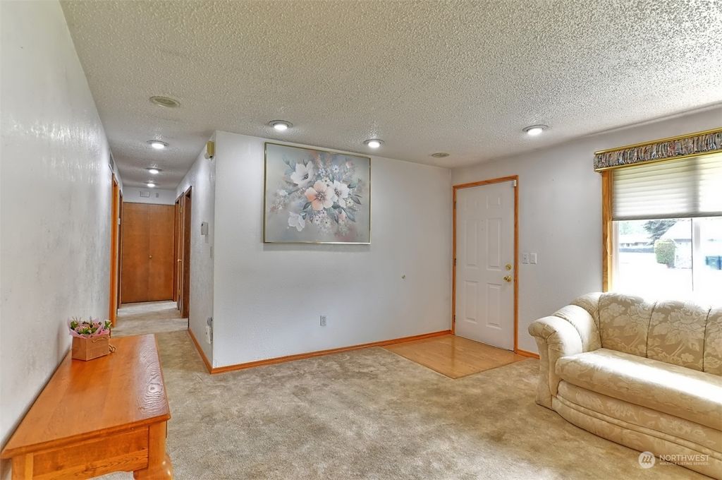 Photo of 5211 NE 126th Place, Marysville, WA 98271 (MLS # 2214250)