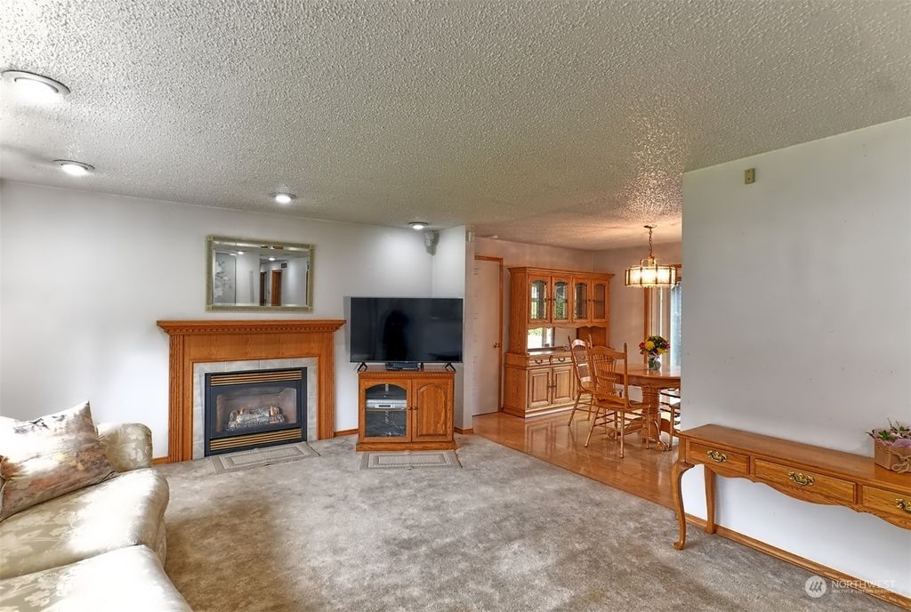 Photo of 5211 NE 126th Place, Marysville, WA 98271 (MLS # 2214250)