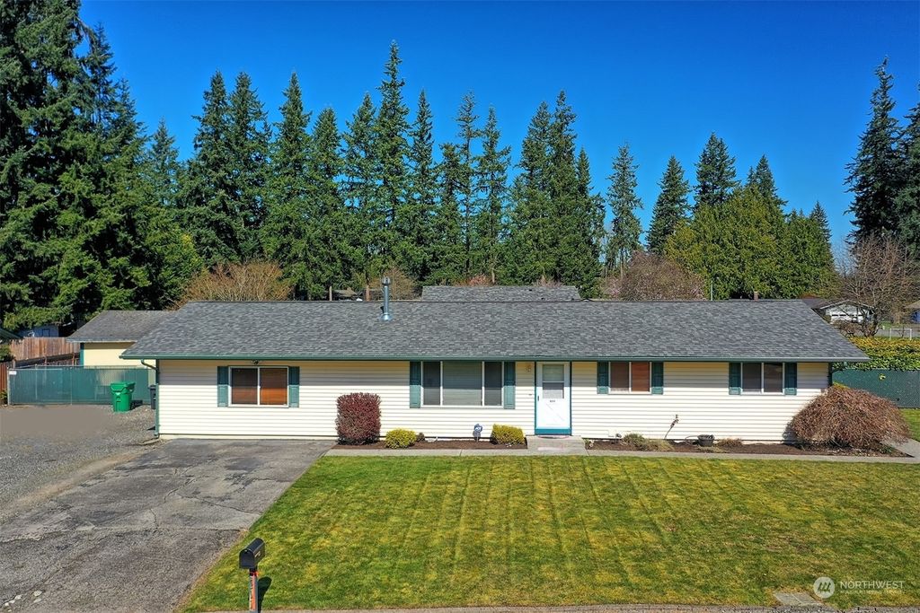 Photo of 5211 NE 126th Place, Marysville, WA 98271 (MLS # 2214250)