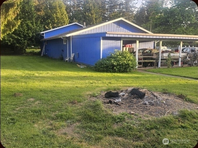 1245 W Axton Road