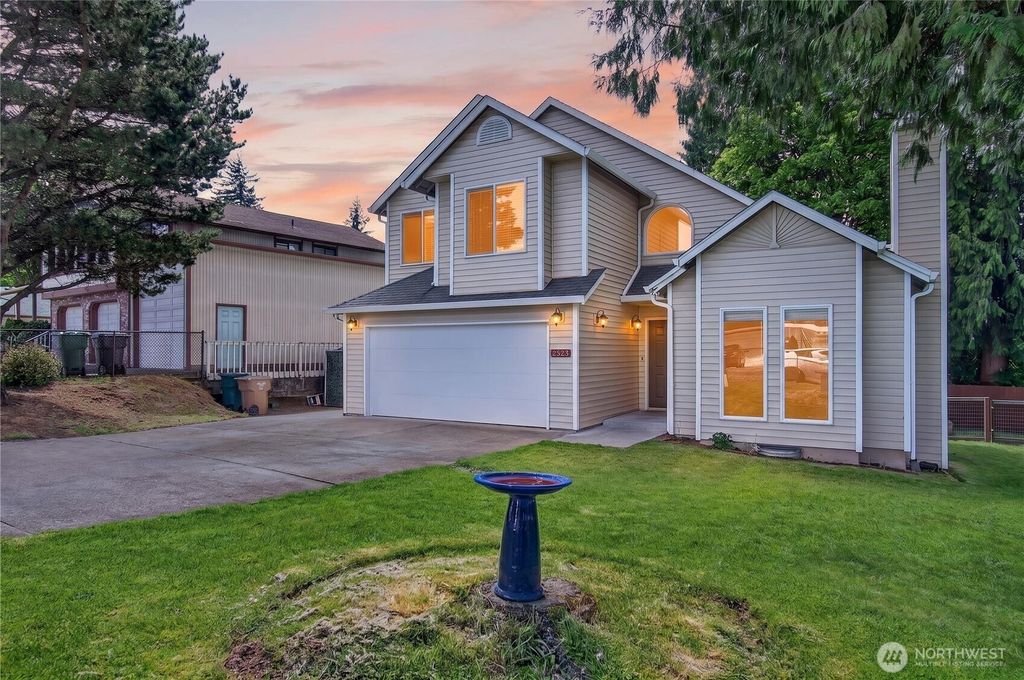 Photo of 2523 Peters Drive, Longview, WA 98632 (MLS # 2513324)