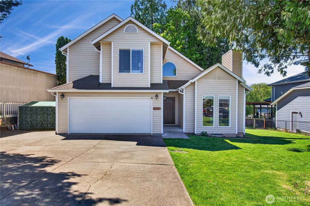 Photo of 2523 Peters Drive, Longview, WA 98632 (MLS # 2513324)