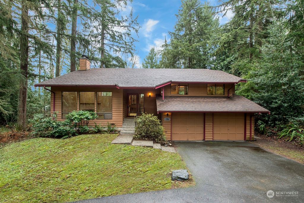 Photo of 24119 SE 18th Place, Sammamish, WA 98075 (MLS # 2204280)