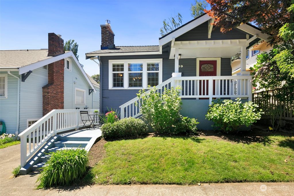 Photo of 509 32nd Avenue, Seattle, WA 98122 (MLS # 2251764)