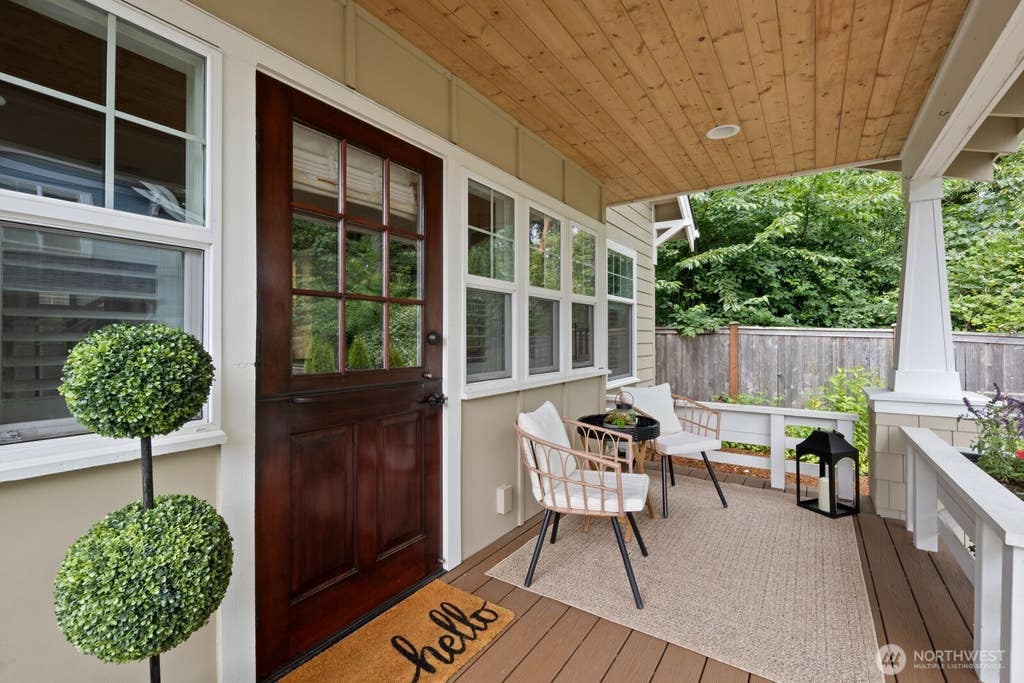 Photo of 30913 6th Lane SW, Federal Way, WA 98023 (MLS # 2538949)