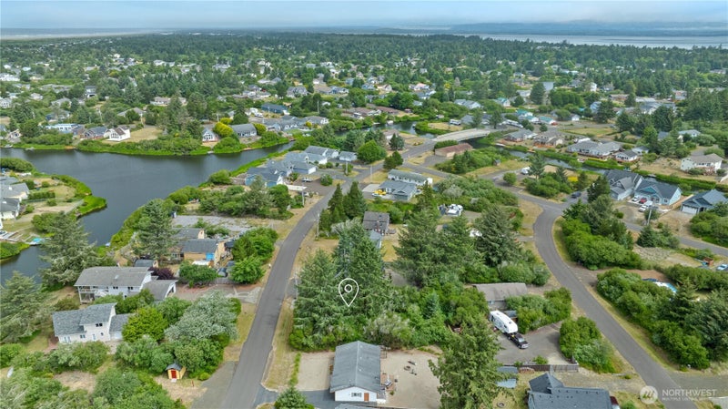 233 S Razor Clam Drive SW