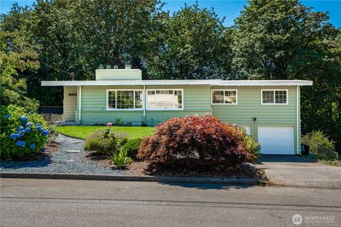 Photo of 21239 14th Avenue S, Des Moines, WA 98198 (MLS # 2555287)