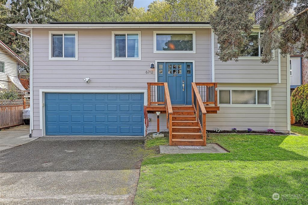 Photo of 6712 15th Avenue SW, Seattle, WA 98106 (MLS # 2223142)