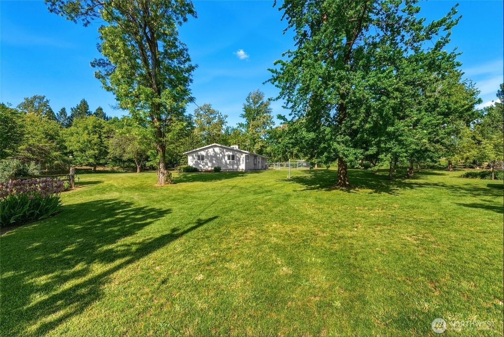 Photo of 5834 Russell Creek Road, Walla Walla, WA 99362 (MLS # 2526924)