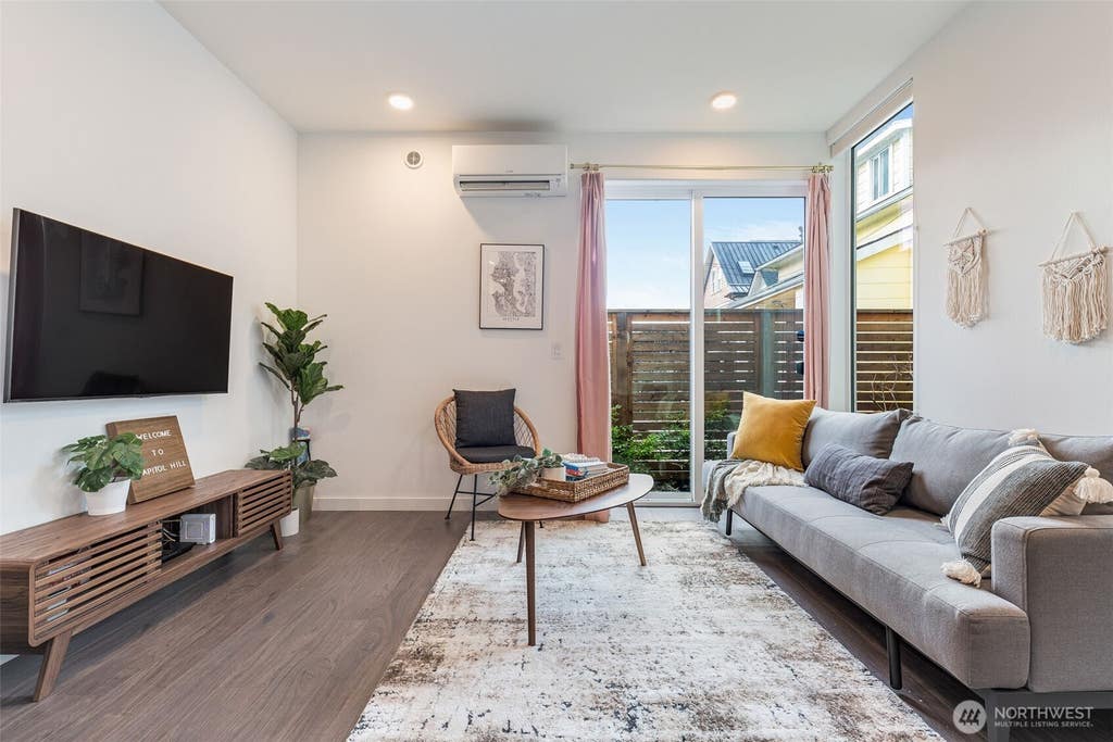 Photo of 1112 13th Avenue #E, Seattle, WA 98122 (MLS # 2539812)