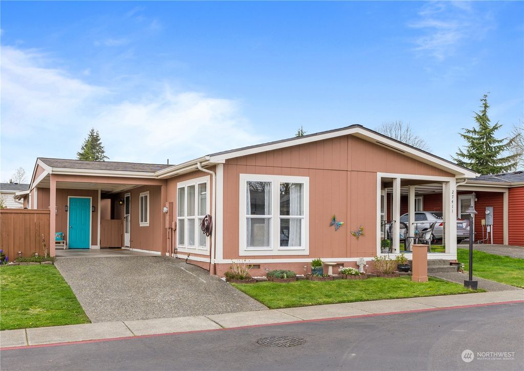 Photo of 27411 149th Place SE, Kent, WA 98042 (MLS # 2058040)