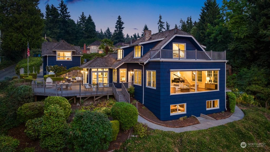 Photo of 10315 SE 30th Street, Bellevue, WA 98004 (MLS # 2158319)