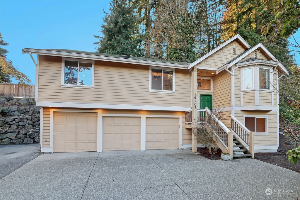 Photo of 6707 NE 195th Street, Kenmore, WA 98028 (MLS # 2041275)