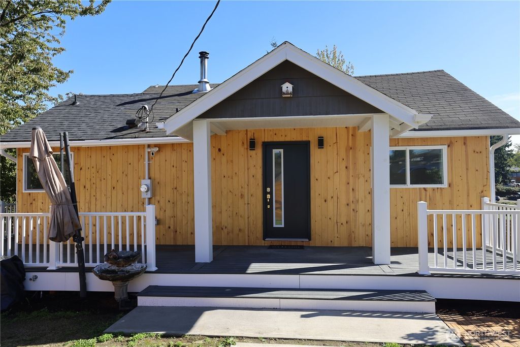 Photo of 13422 22nd Avenue S, SeaTac, WA 98168 (MLS # 2439537)