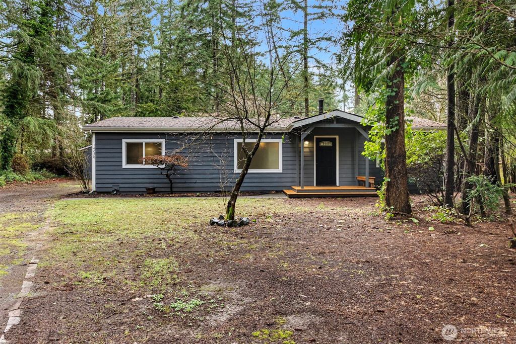 Photo of 14020 133rd Street NW, Gig Harbor, WA 98329 (MLS # 2471448)