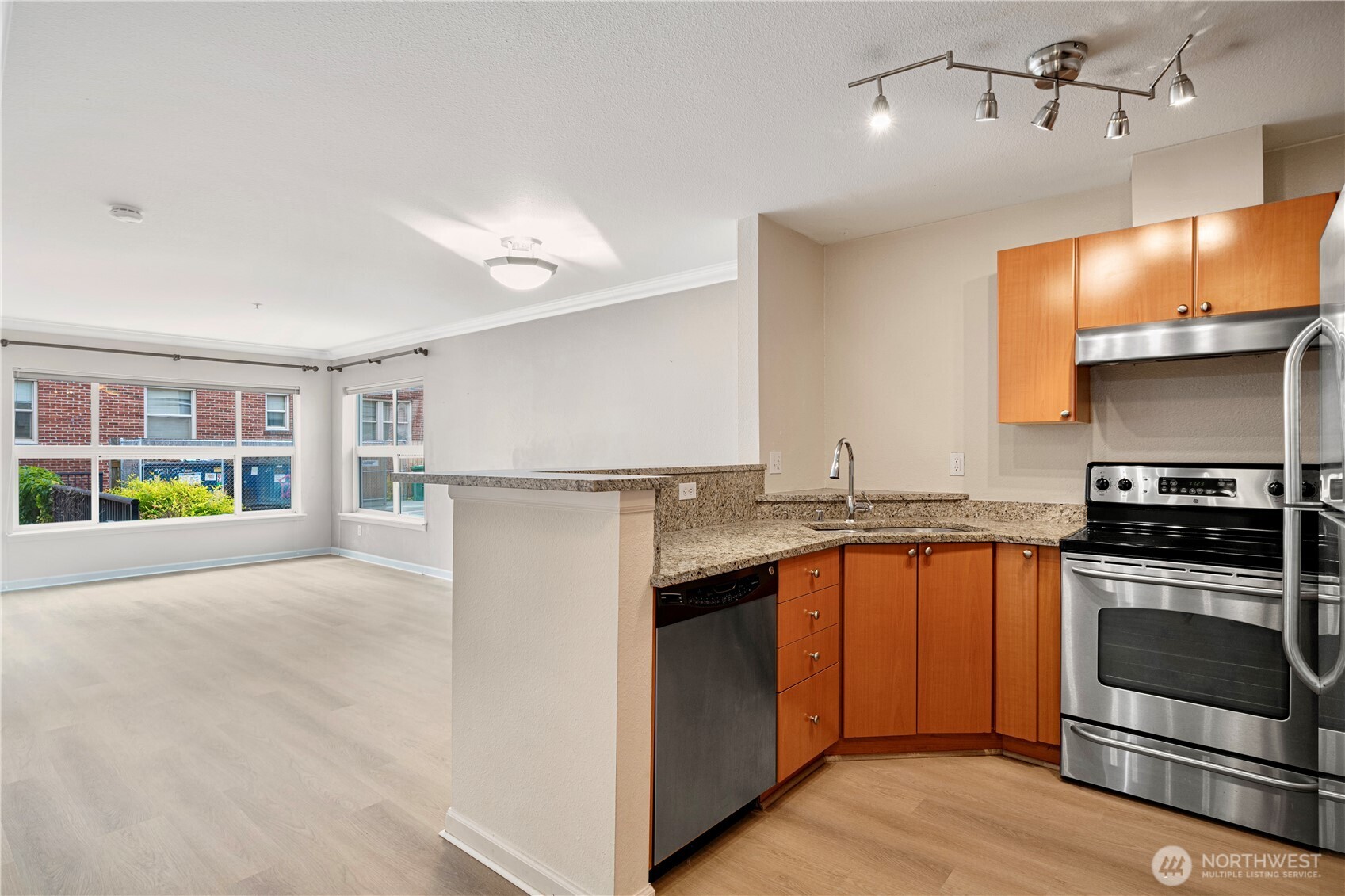 621 5th AVE N 103