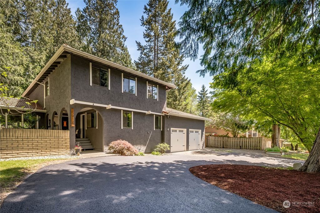 Photo of 25912 210th Avenue SE, Maple Valley, WA 98038 (MLS # 2236153)