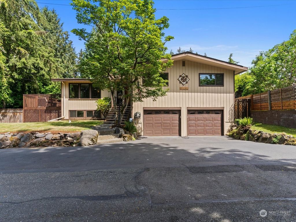 Photo of 12265 Corliss Avenue N, Seattle, WA 98133 (MLS # 2069950)