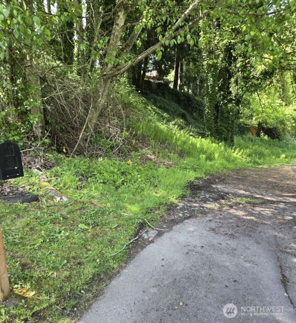 Photo of 5311 Slade Way, Tukwila, WA 98168 (MLS # 2452224)